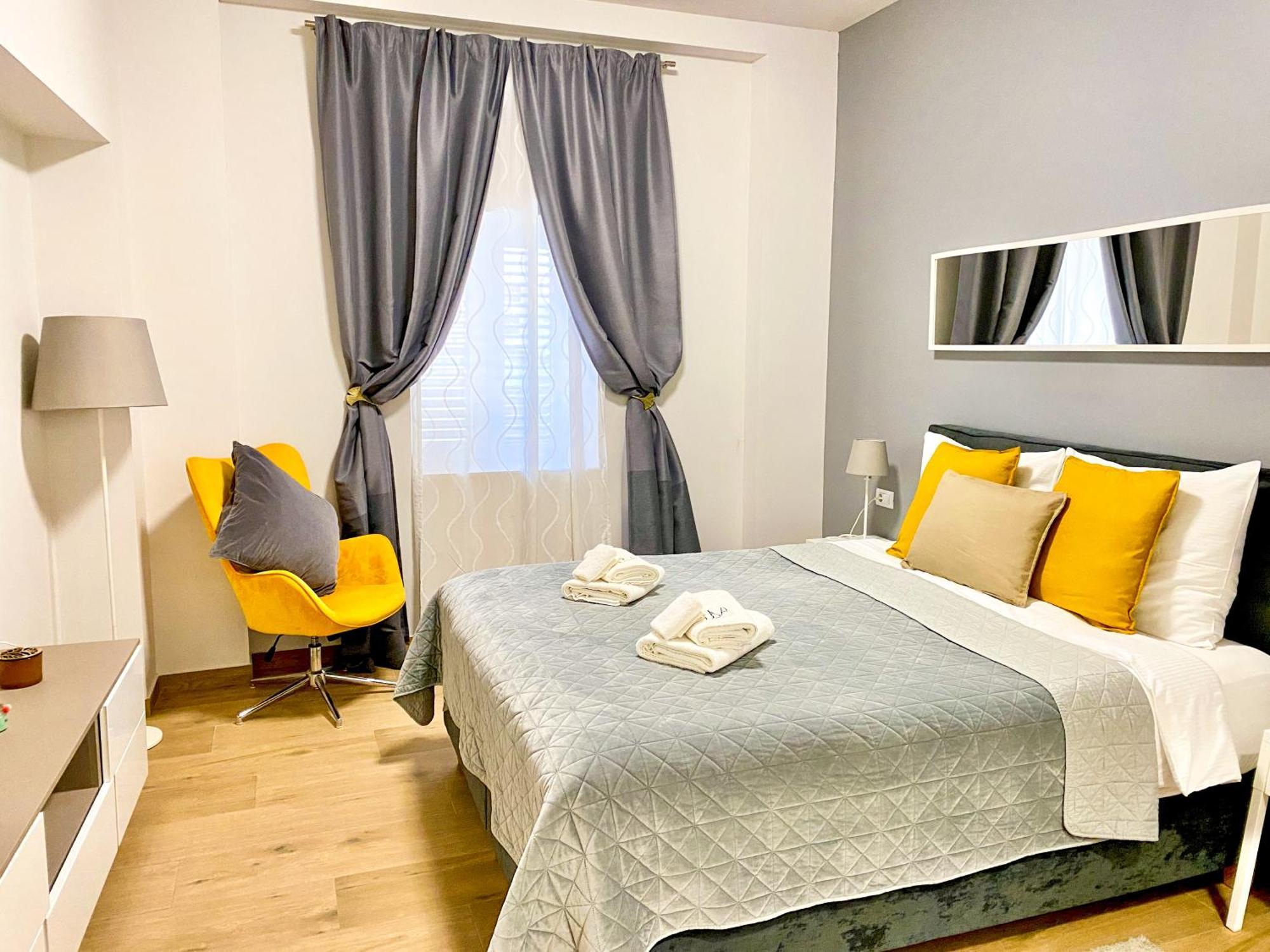 D&A City Center Apartments With Free Parking Pula Buitenkant foto