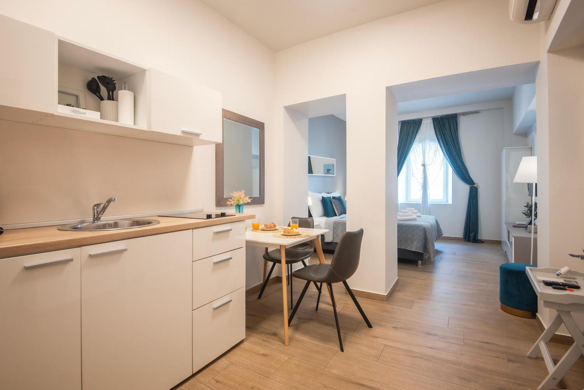 D&A City Center Apartments With Free Parking Pula Buitenkant foto