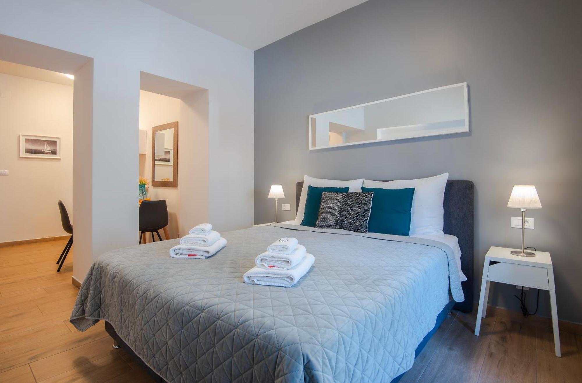 D&A City Center Apartments With Free Parking Pula Buitenkant foto