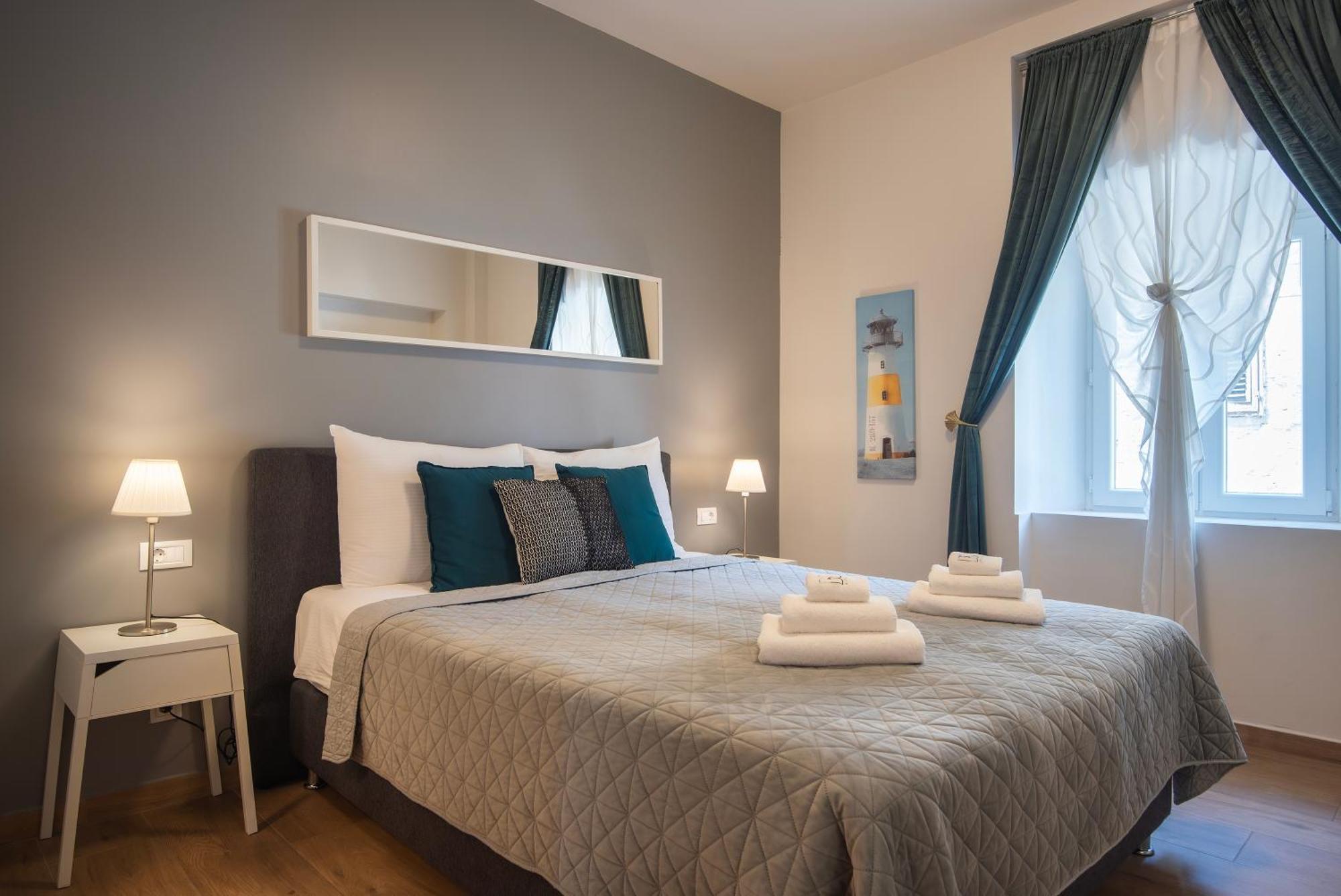 D&A City Center Apartments With Free Parking Pula Buitenkant foto