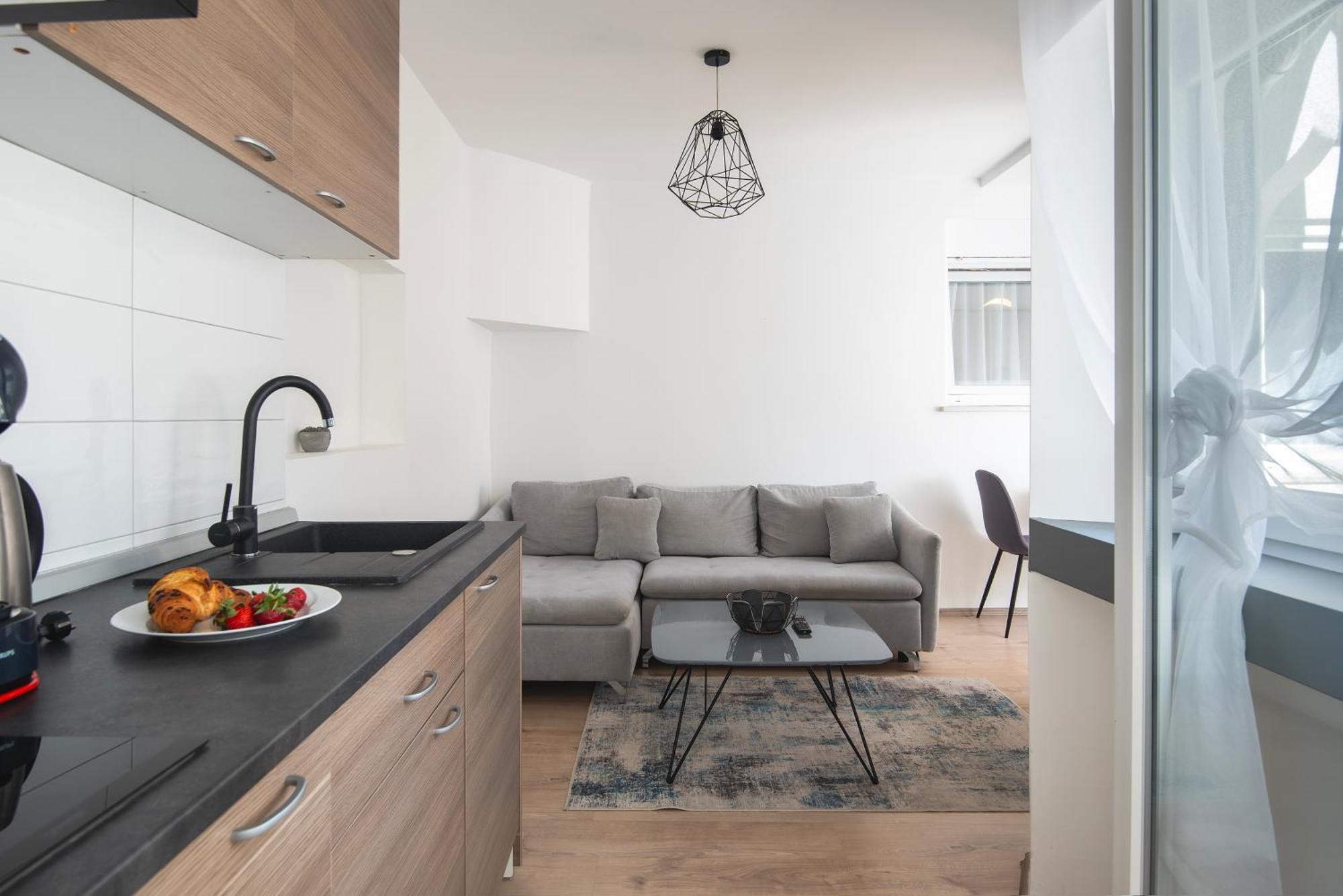 D&A City Center Apartments With Free Parking Pula Buitenkant foto