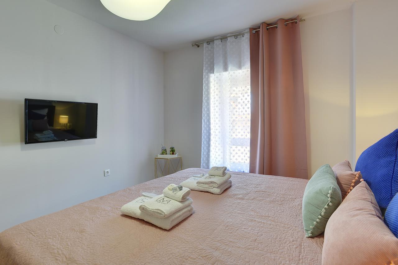 D&A City Center Apartments With Free Parking Pula Buitenkant foto