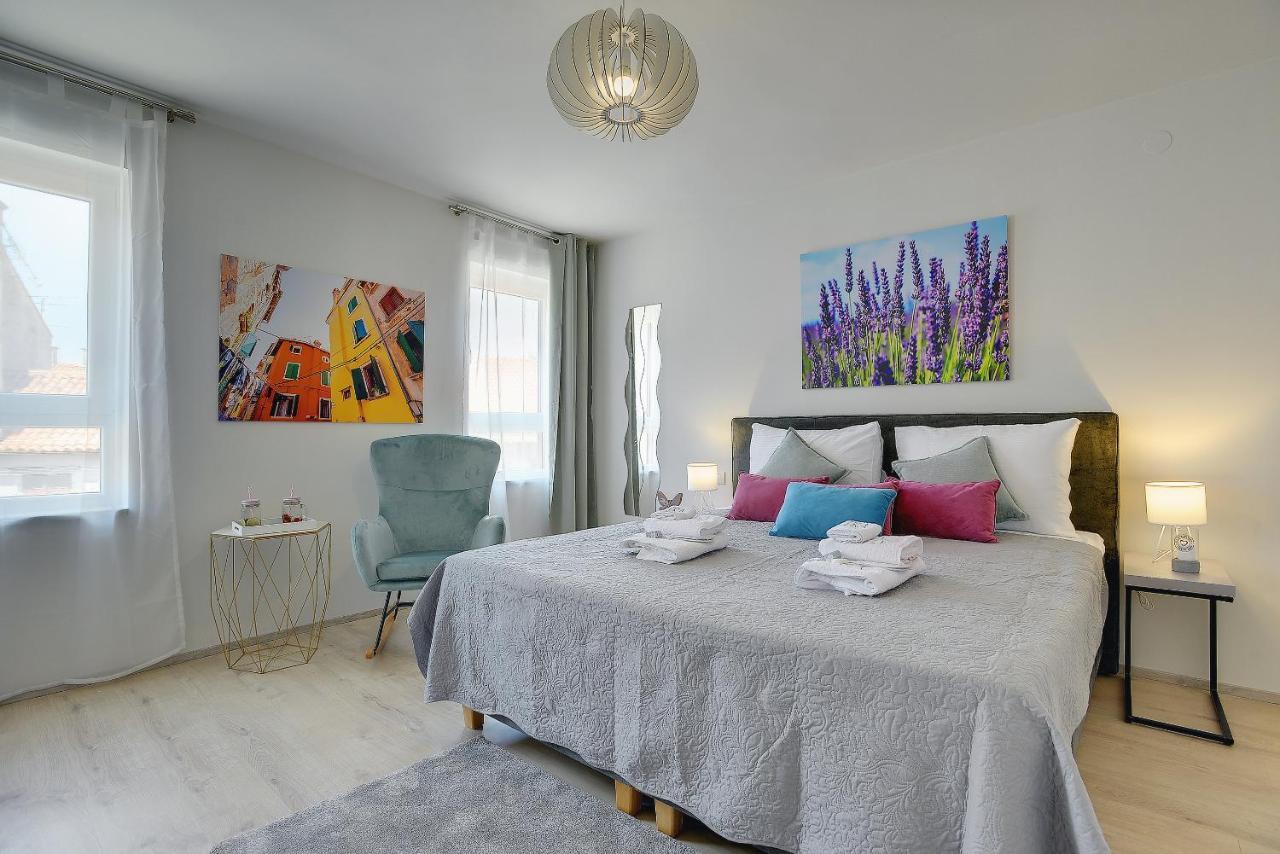D&A City Center Apartments With Free Parking Pula Buitenkant foto