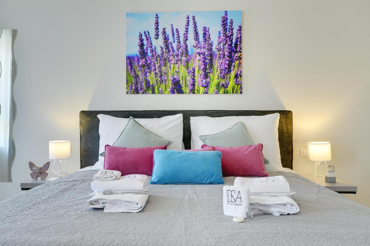 D&A City Center Apartments With Free Parking Pula Buitenkant foto