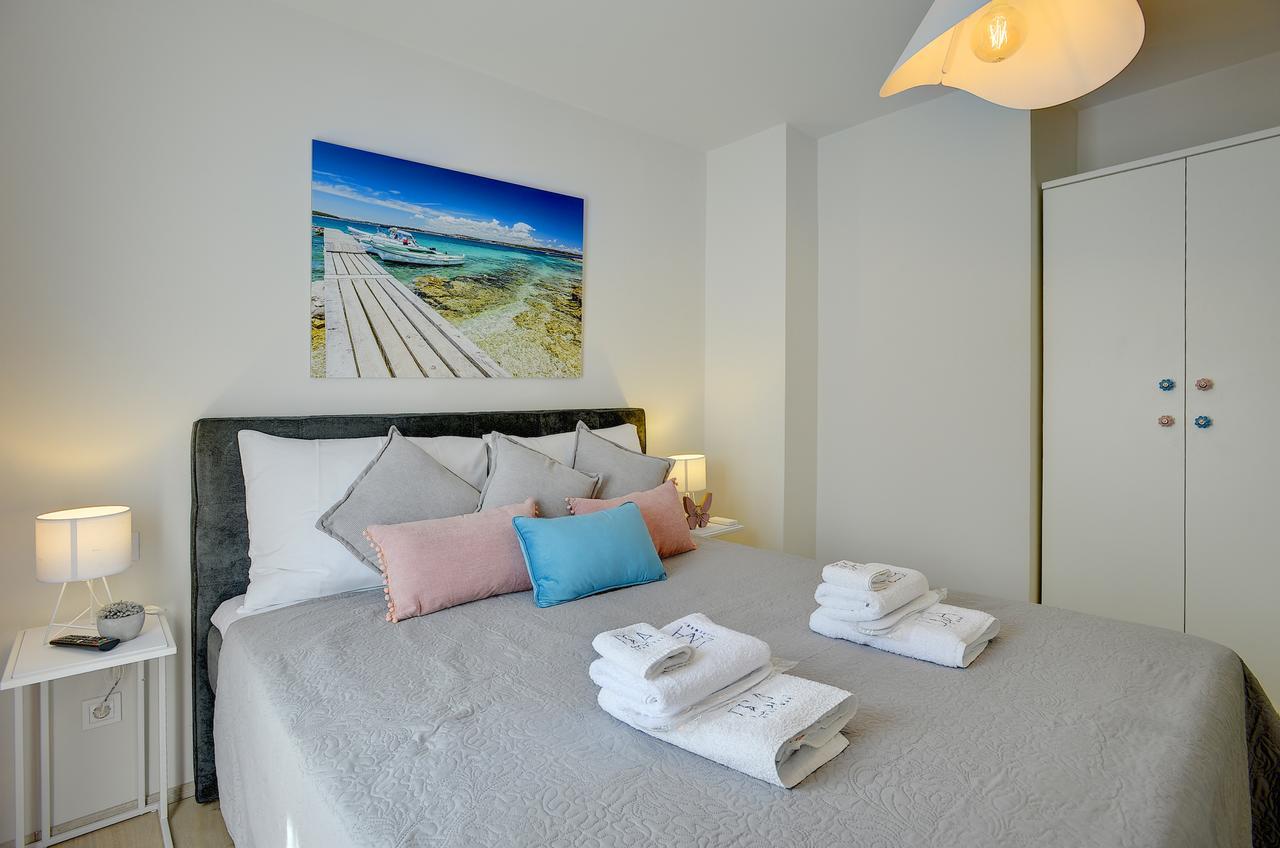 D&A City Center Apartments With Free Parking Pula Buitenkant foto